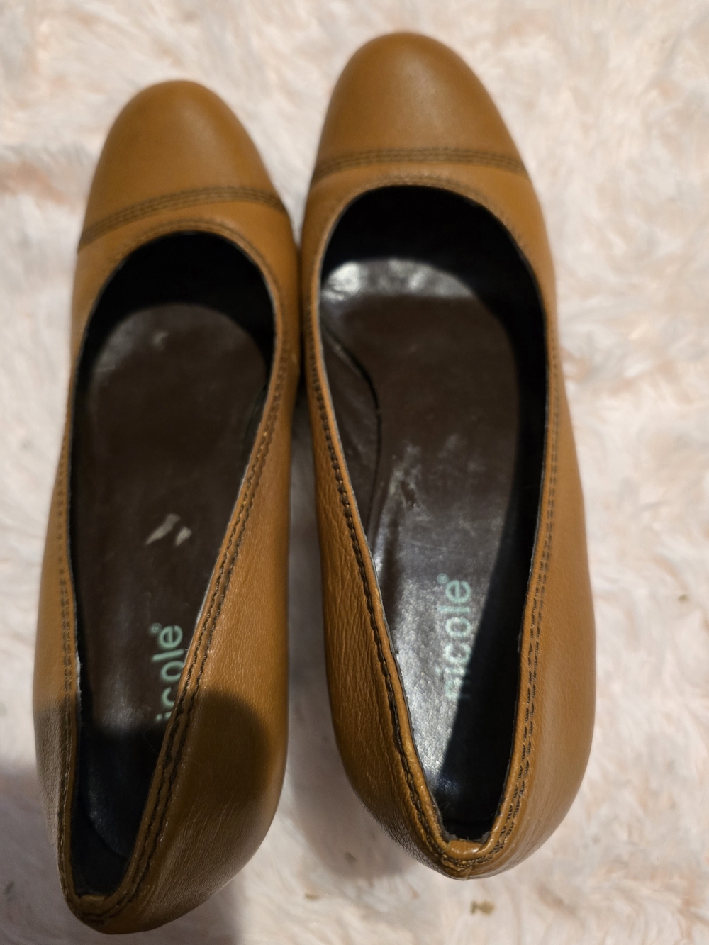 Nicole Tan Leather Round-Toe Ballet Flats